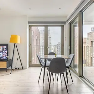  Homestay Luxury Double Bedroom In Gallions Reach