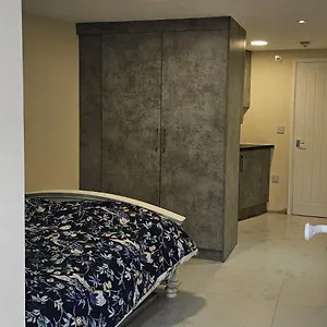  Apartment Cozy Near To Tube Station
